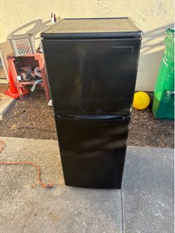 Franklin Chef Mini Fridge / Freezer, great condition - OBO