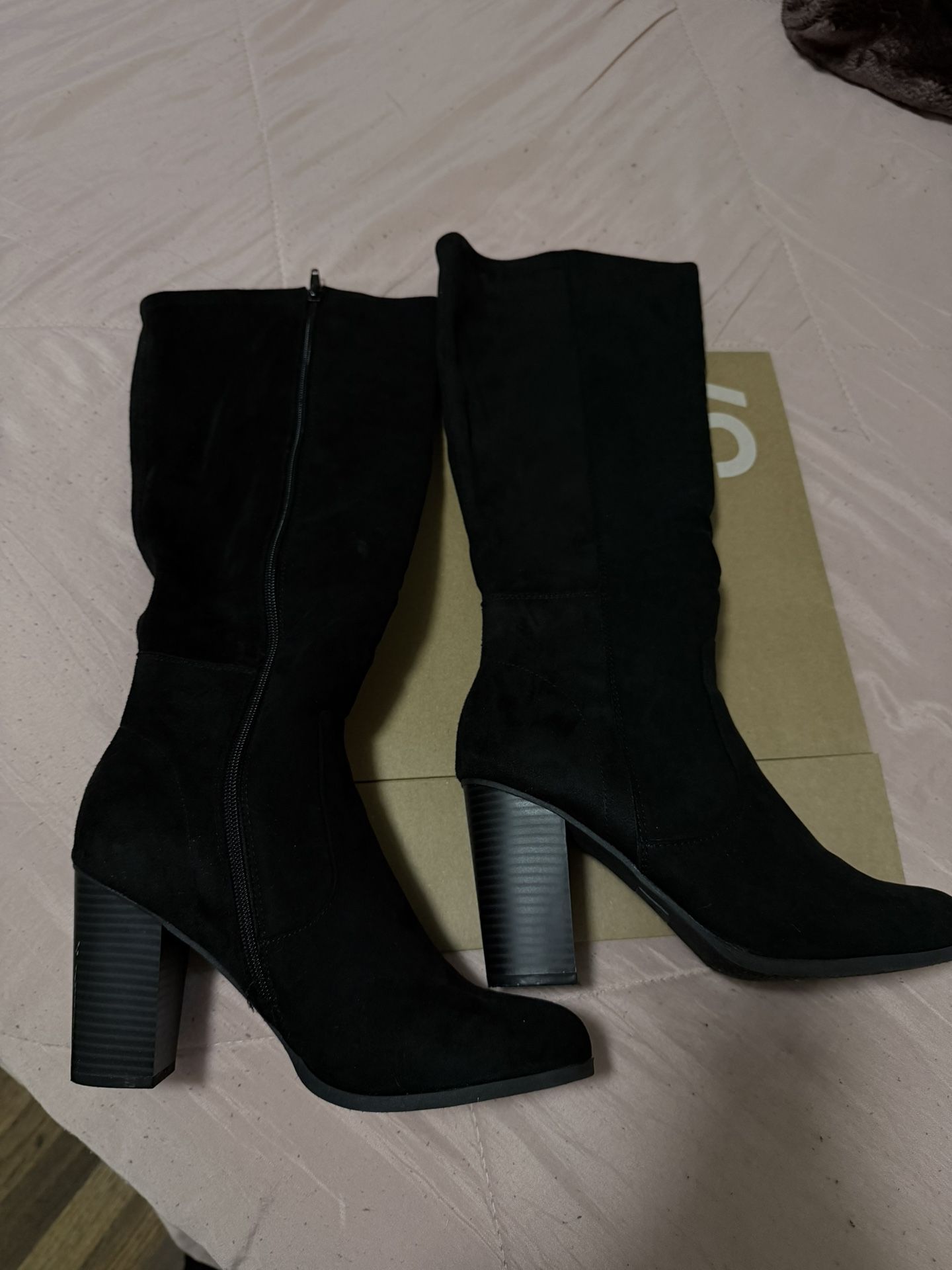 Women boots 