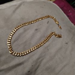 Cuban 18 Karat Gold Choke Chain Diamond Cut