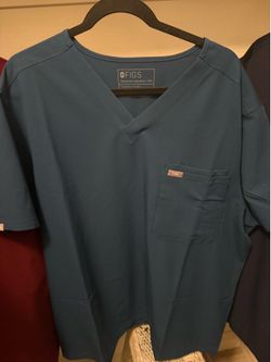 Figs Scrub Top