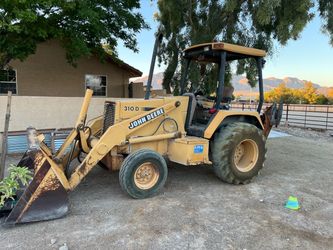 John Deere 310D Backhoe (missing hoe)