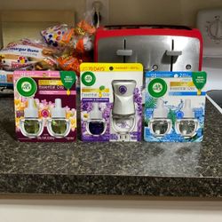 Air Wick Essential Oils Plugin Bundle-3 Items!($15.91+ Value)