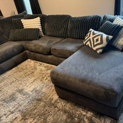Gray sectional couch 
