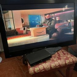 Westinghouse 40- in LCD-HDTV -  NOT A SMART TV With remote control  In excellent condition. Azusa x