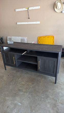 TV STAND