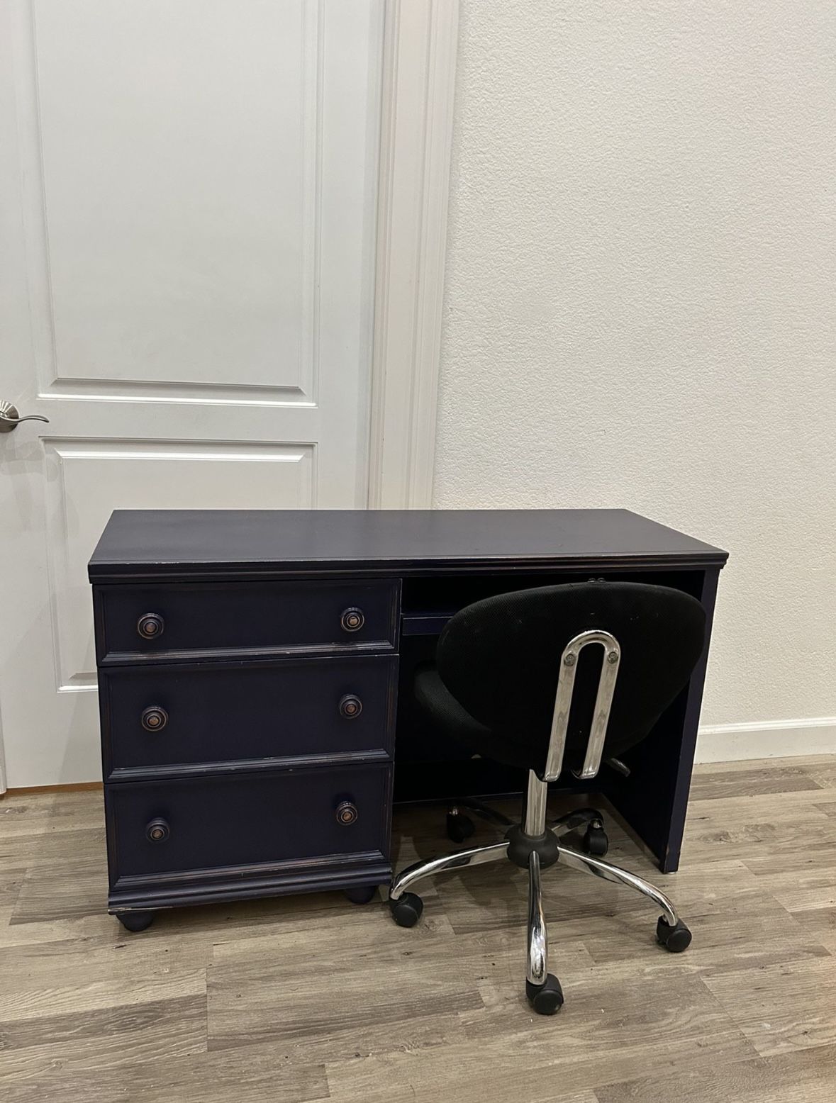 Beautiful High Quality Computer Desk