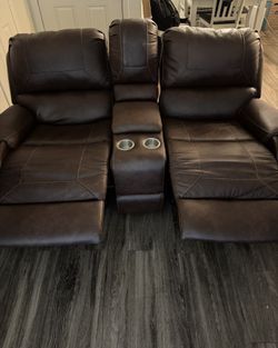 Reclining Loveseat/sofa
