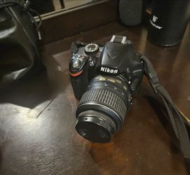 Nikon D3200 with bag