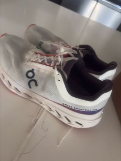 On Cloud Men’s running shoes 10.5