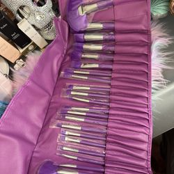 Beauty Creations 24pcs Profesional Makeup 💄 Brushes For Your Face & More / Brand New Check My Page for More Colors 🫶💐