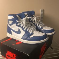 Air Jordan 1’s Storm Blues Sz10