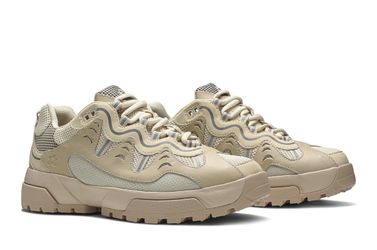 Converse Women's 6.5 Tan Le Fleur