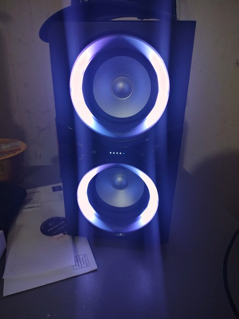 yier shelf Bluetooth speakers 