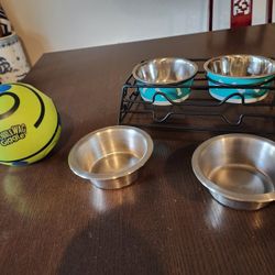 Little Dog Dish Set Of Four Plus The Little Dog's Ball Toy