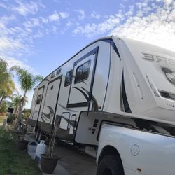 Fifth Wheel Trailer Transport