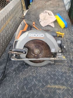 Rigid R3204 6 1/2" circular saw