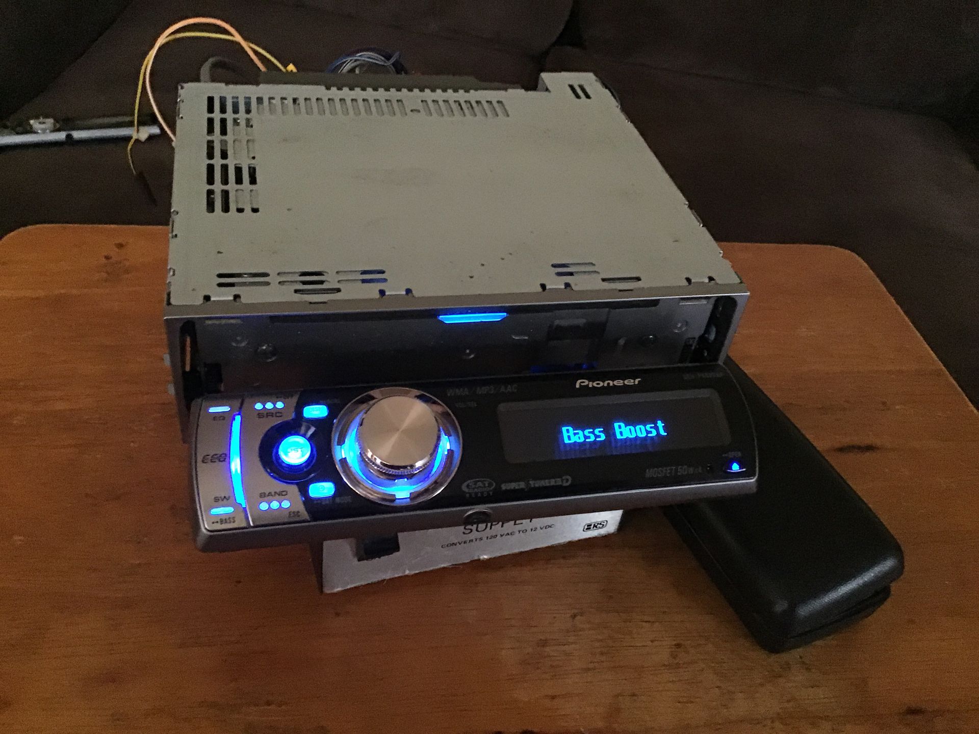 Pioneer car stereo motorized detachable face for Sale in Hawthorne, CA