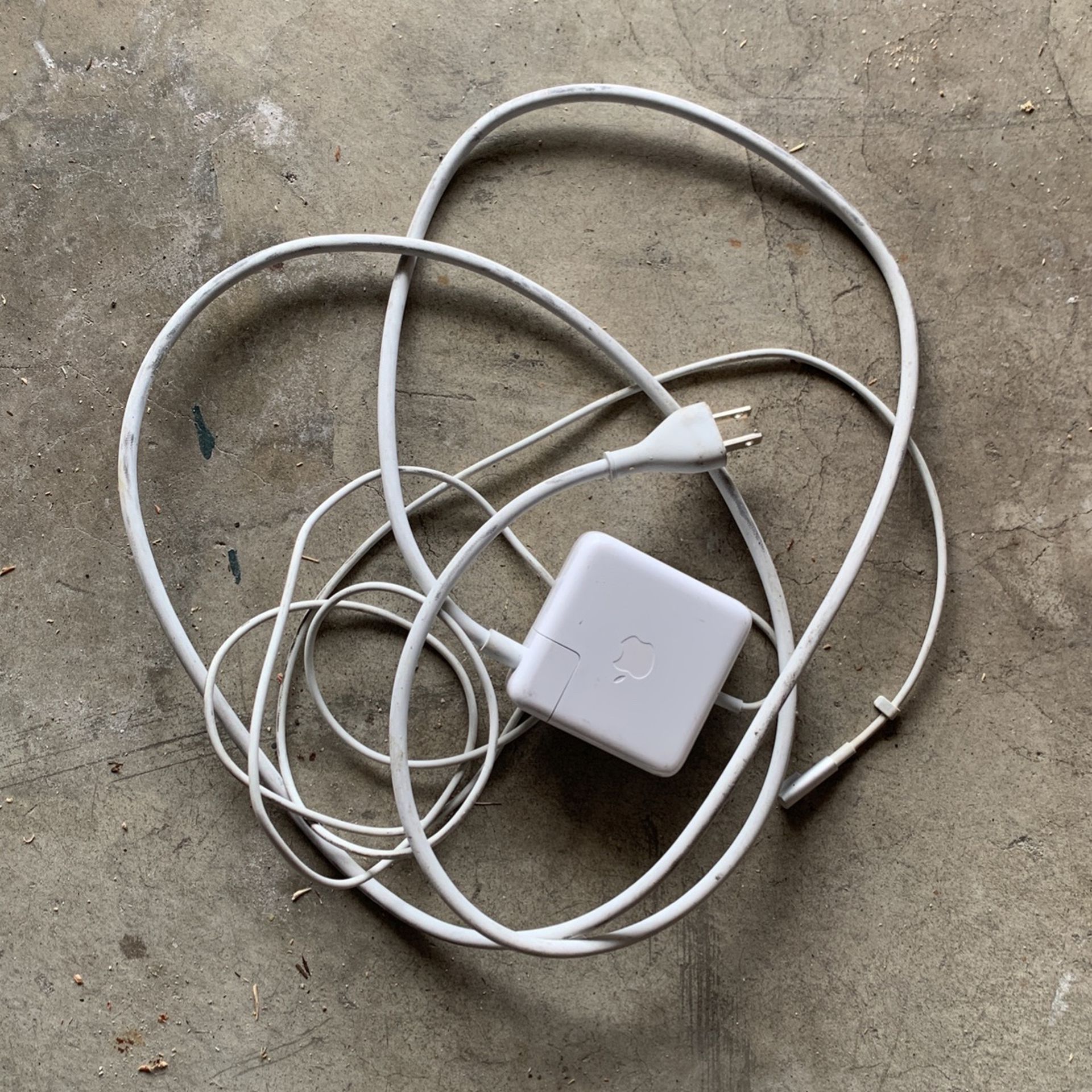 Old Mac laptop Charger With Extension