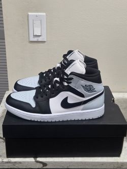 Nike Air Jordan 1 Mid Sneakers Squadron Blue