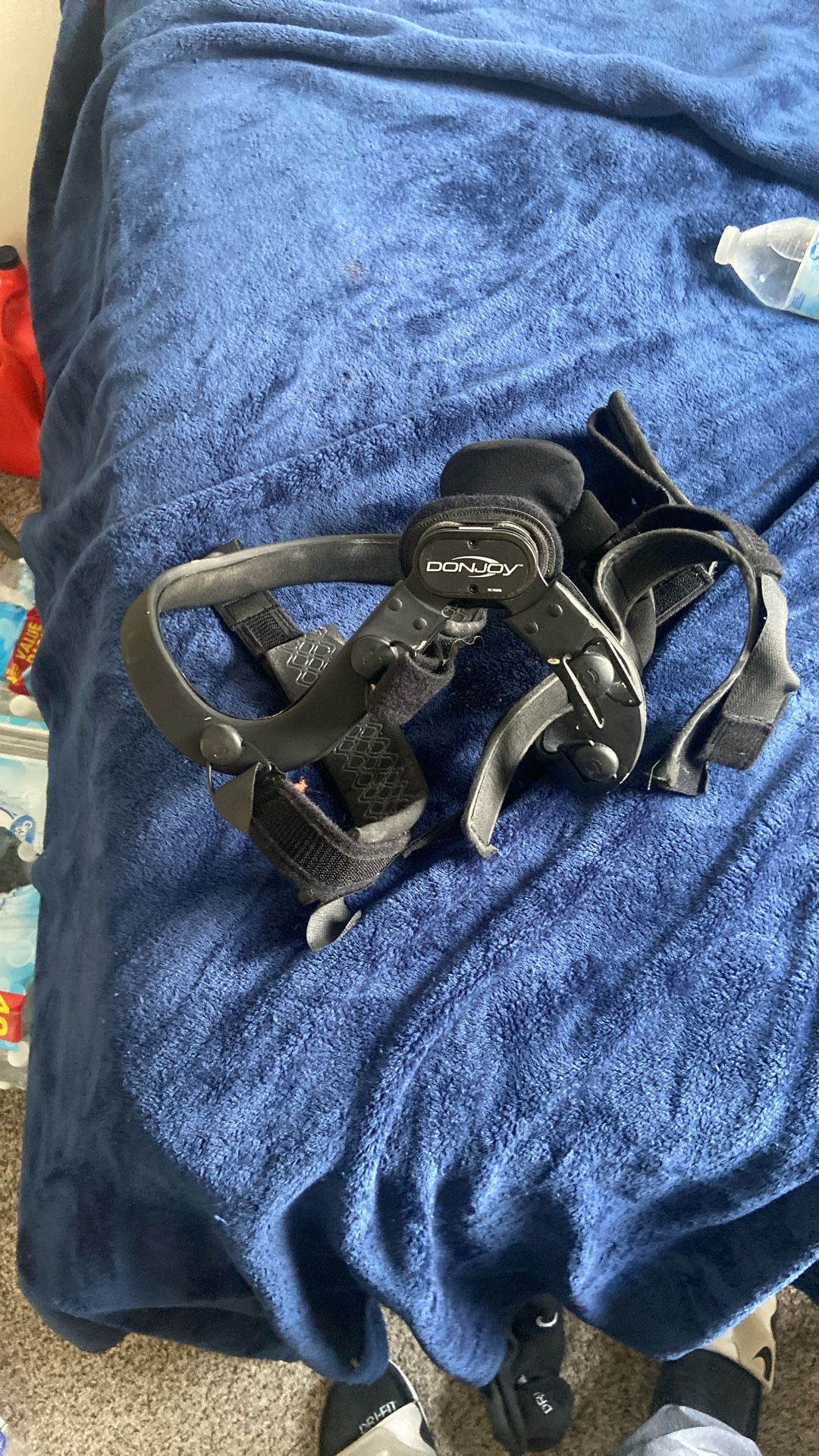 Donjoy knee MCL Brace