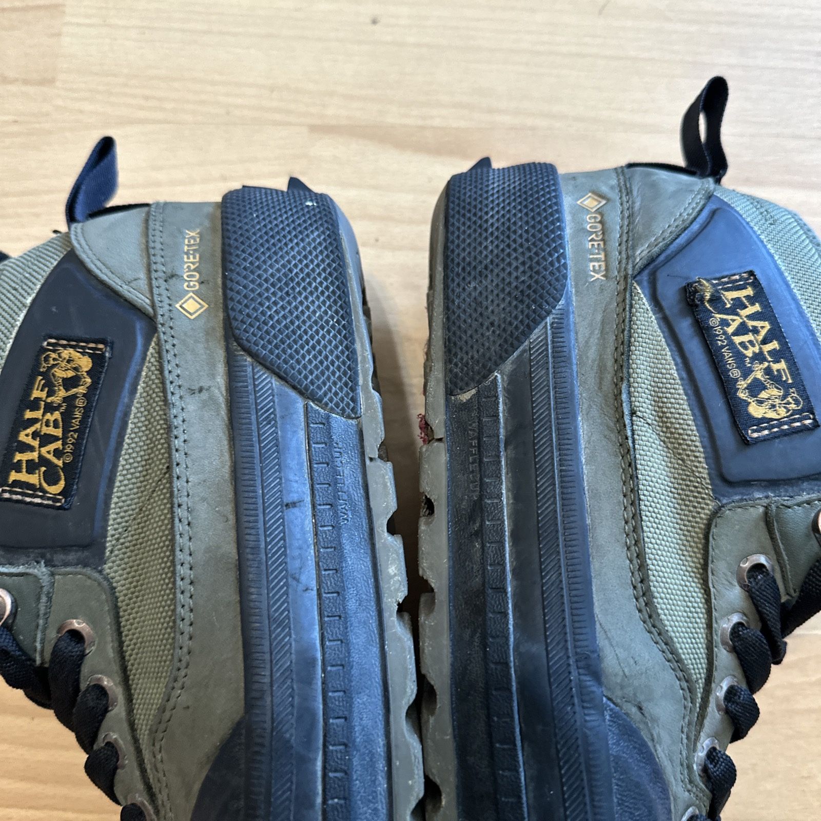 RARE Sz 8.5 - VANS MTE Half Cab GORETEX Cold Elements Hiker  display picture 3