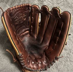 Mizuno Franchise Excel Softball Glove