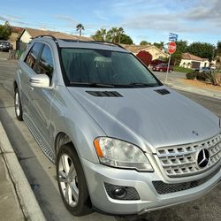 Mercedes ML(contact info removed)