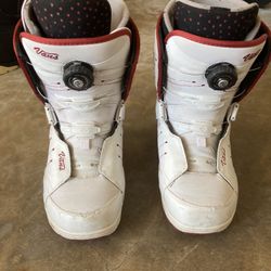 Women’s Snowboard Boots Size 9