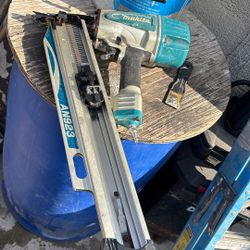 Makita Nail Gun 