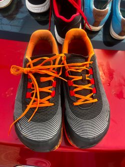 ASICS Men's Sneaker Lace Up Low Top Striped Athletic Black Orange Red Gray