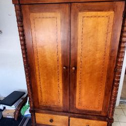 Armoire Closet
