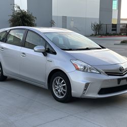 2014 TOYOTA PRIUS V