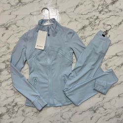 Lululemon set with pants (shorts are extra message me if your interested in one or the other or all)