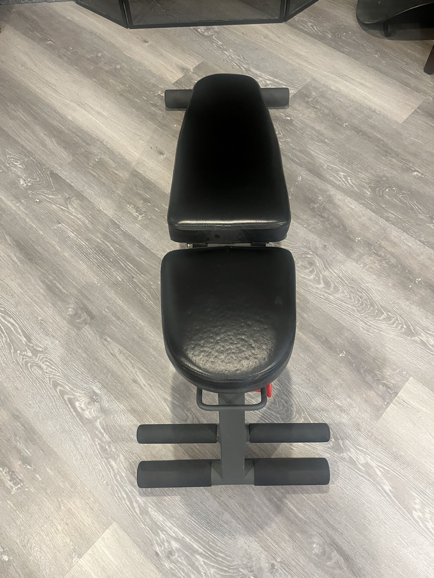Adjustable Weight Bench