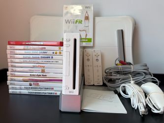 Wii bundled With 2 Controllers & 13 Games + Wii Balance Board