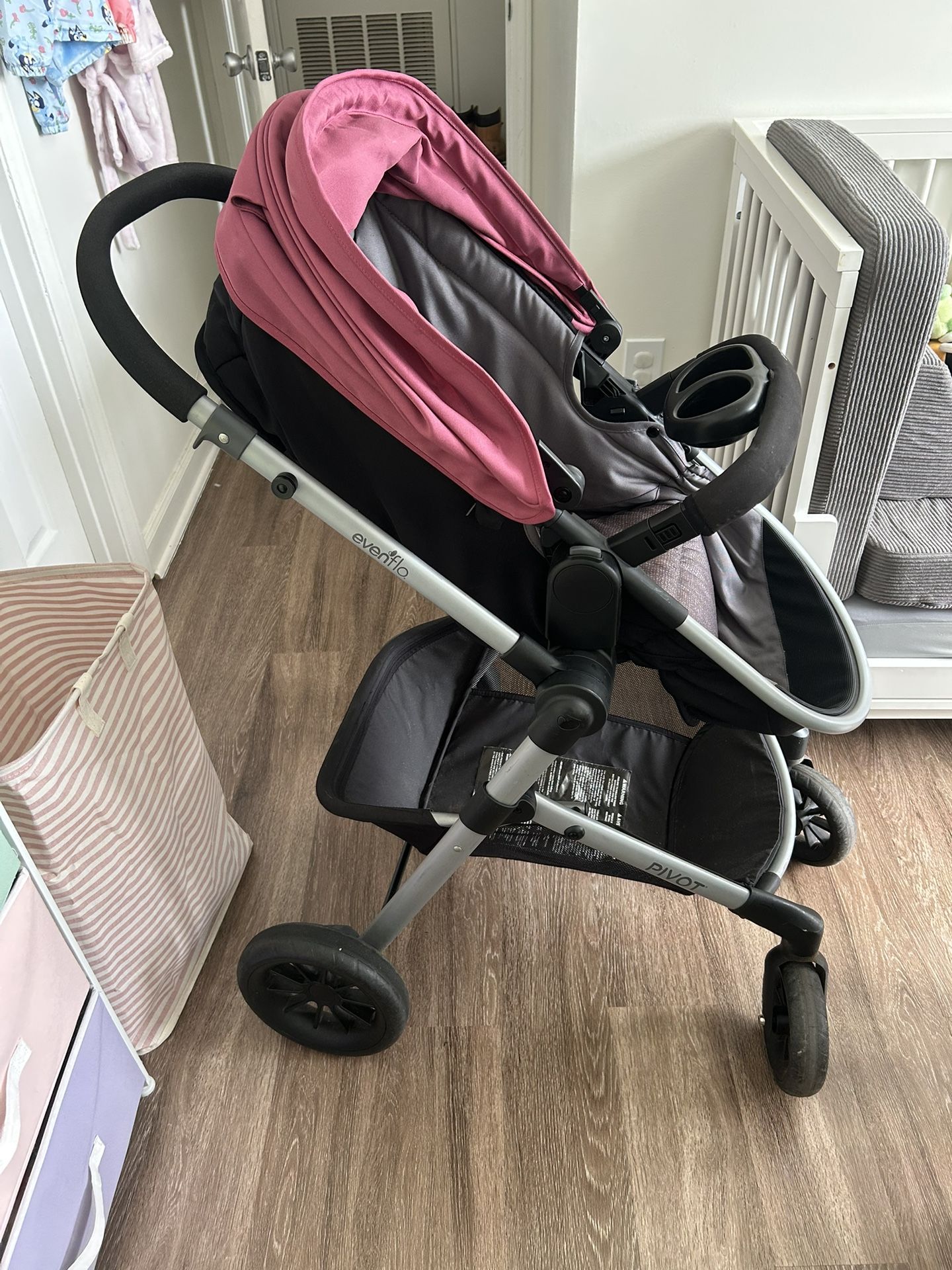 Evenflo Pivot Stroller