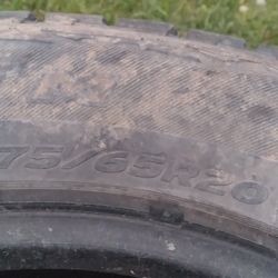 Tires LT 275/65R20