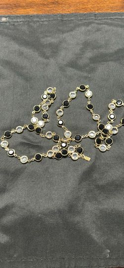Beautiful signed swan swarovski clear black crystal gold tone bezels necklace 34"......n247