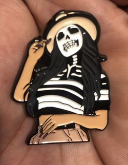 CHICANA GIRL PIN