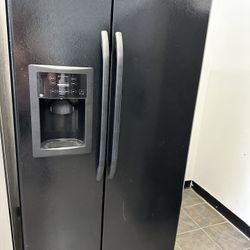 GE Black Side By Side Refrigerator 