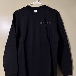 Long sleeve graphic tee
