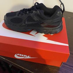 Brand New Kids Nikes Size 13.5