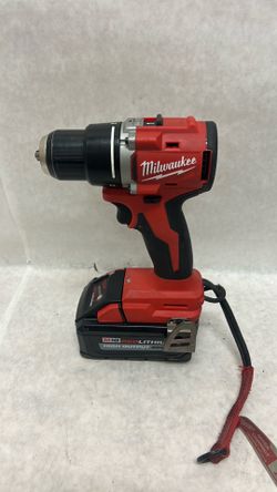 Milwaukee half inch drill with XC 8.0 battery no charger