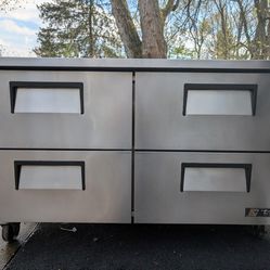 True 60” 4 Drawer Commercial Refrigerator Prep Table – TWT-60 – Works Great