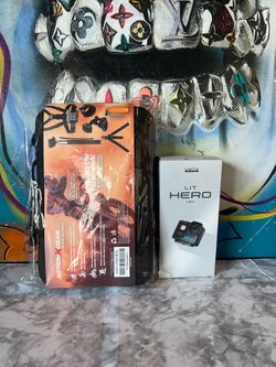 Go pro hero with kit new sealed