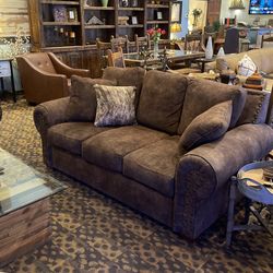 Sofa & Loveseat , Coffee Tbl , End Tbl & Accent Chair Was $$8000 Now $2000 Only 1 Set !