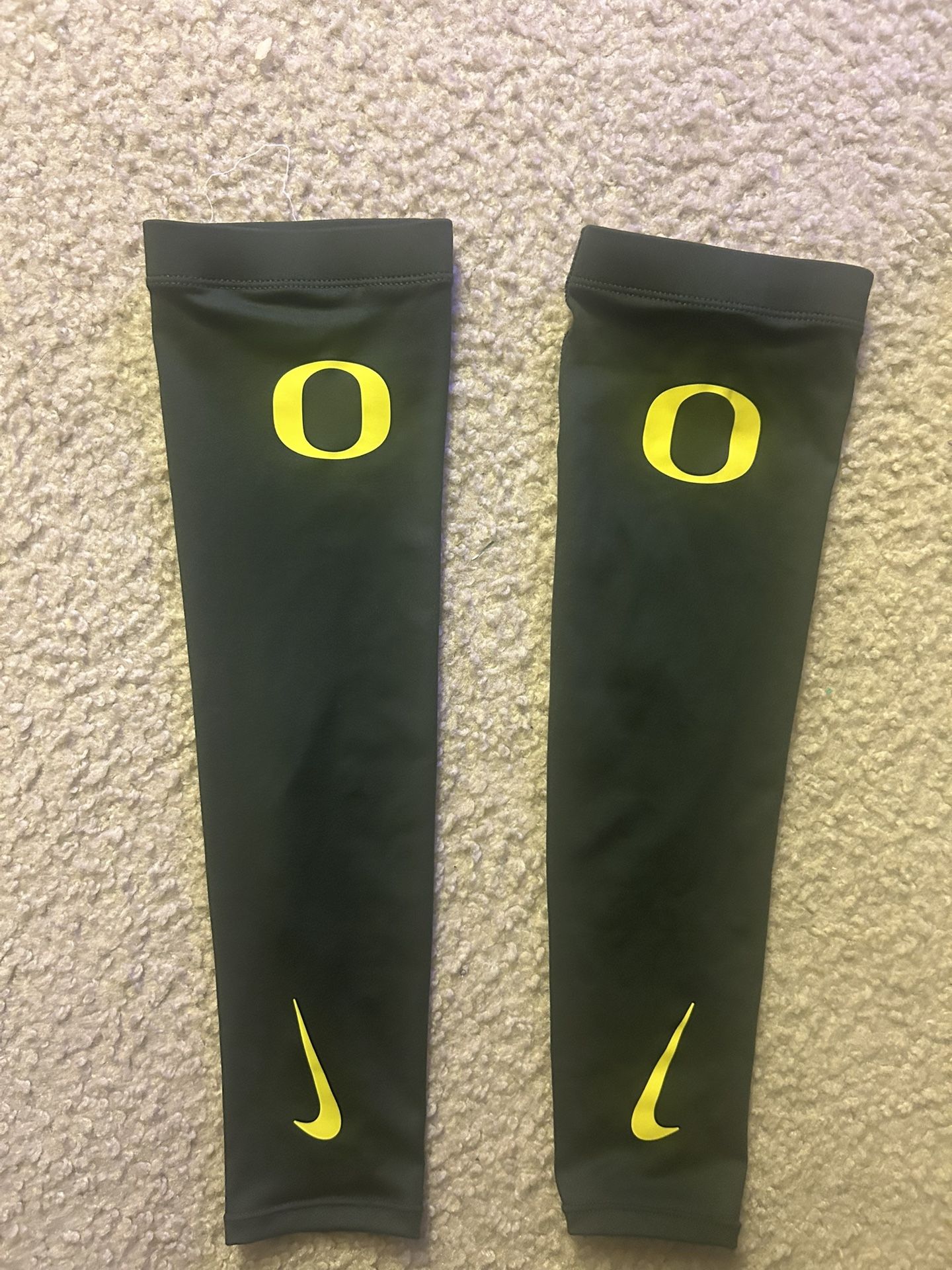 Oregon duck arm sleeves