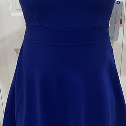 Brand New Medium Women’s Dress, Perfect For Any Formal Event  
