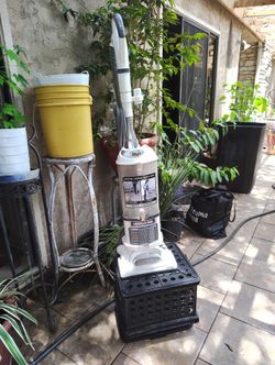 Shark Navigator Professional Lift-Away