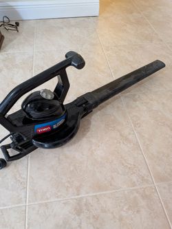 Toro super leaf blower